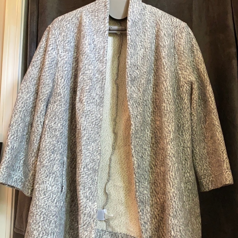 4 for 20 🏷️GAP grey cotton open front coat